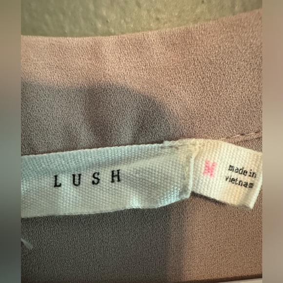 Semi sheer top - Picture 2 of 2